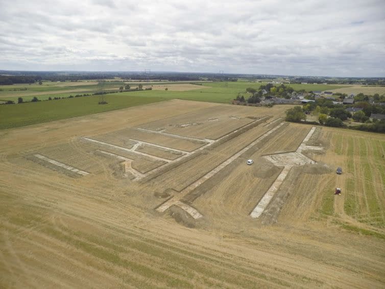 Louresse-Rochemenier, orthophoto drone et préhistoire 2 photo drone 49 archéologie